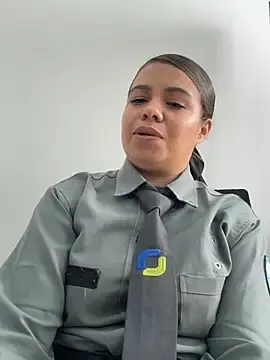 Stripchat Live Sex Cam of Ariana-07