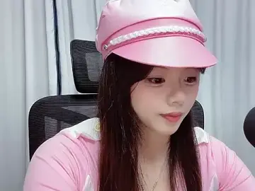 Stripchat Watch Live Sex Cams of Xiaoxue689