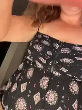 Stripchat Adult Webcam of XoMisty