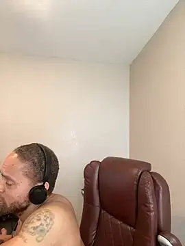 Stripchat Sex Cam of Fathero1time