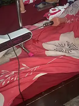 Stripchat Free Porn Cam of HOTTY-TINA