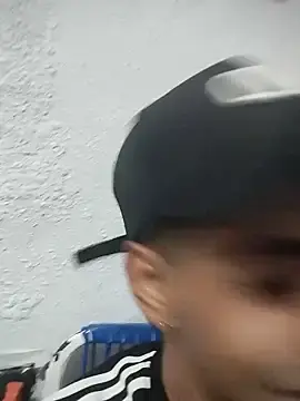 Stripchat Live Sex Cam of hot_latinox