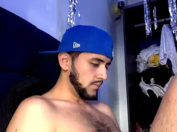 Stripchat Live Sex Cam of derek_smiith
