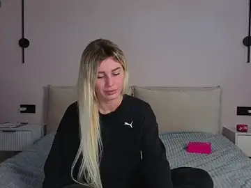 Stripchat Live Sex Cam of Whiteflower_xo