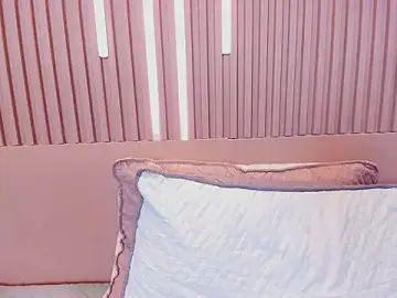 Stripchat Sex Cam of Emma_doll7