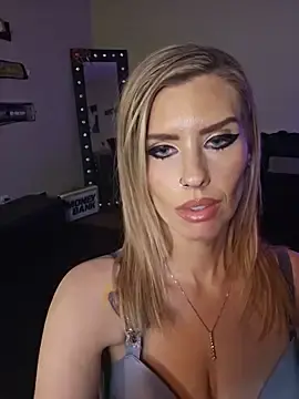 Stripchat Free Live Porn of ellieconradxo