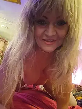 Stripchat Live Sex Cam of annika_lately