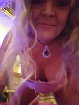 Stripchat Nude Webcam of annika_lately
