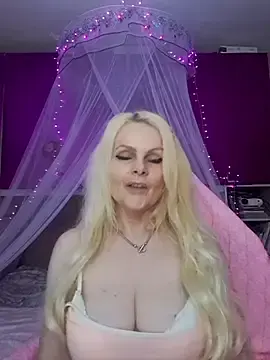 Stripchat Live Sex of Angeldevilus