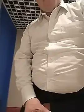 Stripchat Best Webcam of BigCristh79