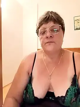 Stripchat Free Porn Cam of ElzaJewel