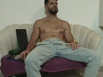 Stripchat Free Live Porn of MauroTwin