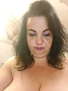 Stripchat Best Webcam of IvettkeXXX