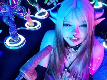 Stripchat Watch Live Sex Cams of LaytonBox