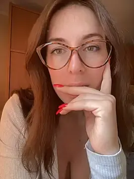 Stripchat Free Live Porn of MommmyYummy