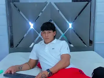 Stripchat Watch Live Sex Cams of TemptKing_