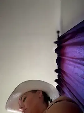 Stripchat Best live sex cam show of lovely_beast