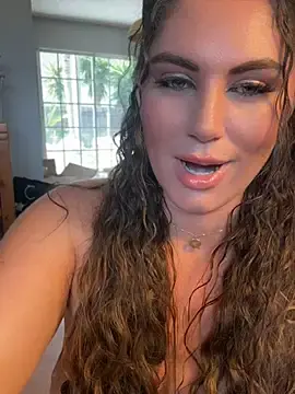 Stripchat Free Porn Cam of lovely_beast