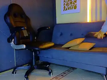 Stripchat Live Sex of ALANNFERRER