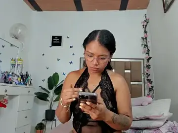Stripchat Sex Cam of kendall-ewers