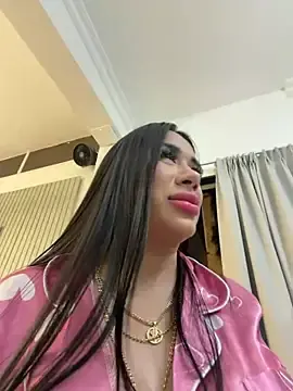 Stripchat Sex Cam of kiim_taaylor