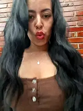 Stripchat Free Porn Cam of Luianna