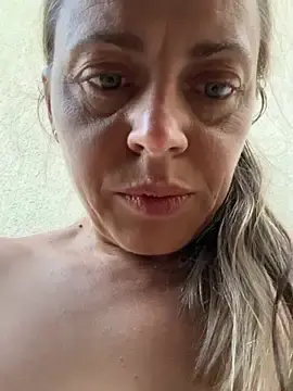 Stripchat Watch Live Sex Cams of ladywithbigass