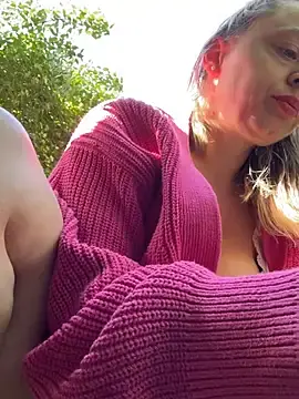 Stripchat Free Live Porn of ladywithbigass