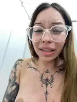 Stripchat Adult Webcam of babydolll