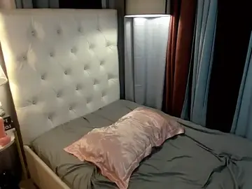 Stripchat Adult Webcam of davincihugecock