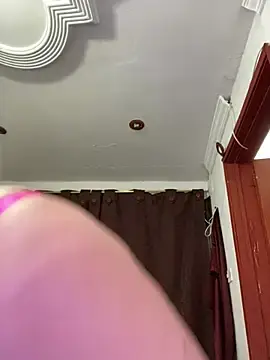 Stripchat Sex Cam of CristalGmez