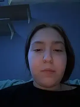 Stripchat Live Sex of CharmingVikii