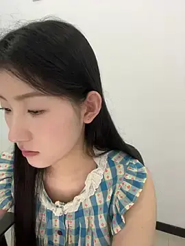 Stripchat Live Sex of Mina_168