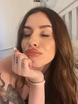 Stripchat Best live sex cam show of AriaAdda