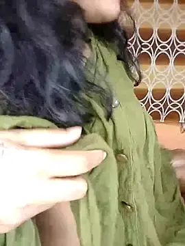 Stripchat Free Porn Cam of hornycouple096