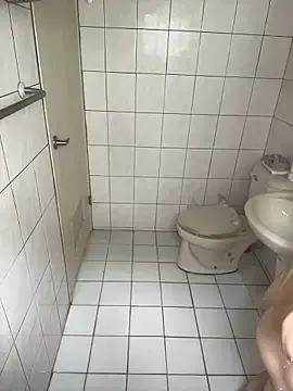 Stripchat Live Sex Cam of dong_