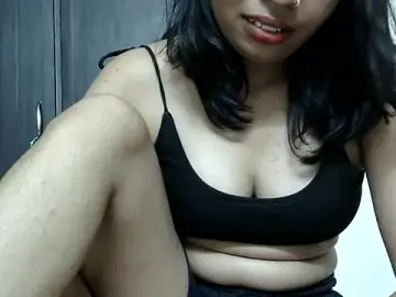 Stripchat Watch Live Sex Cams of kAVYA_05
