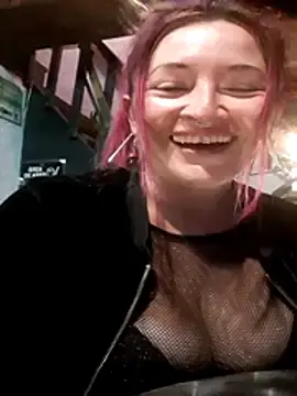 Stripchat Live Sex Cam of sophie_banger