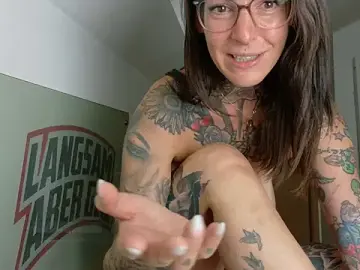 Stripchat Sex Chat of BrownieyQueen
