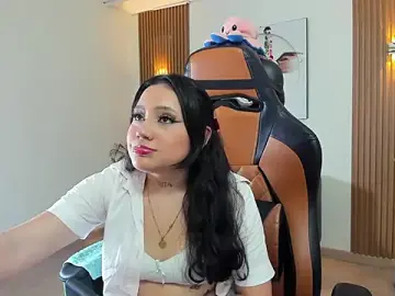 Stripchat Sex Cam of Miiarouse__
