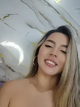 Stripchat Live Sex Cam of CelesteBlaze_