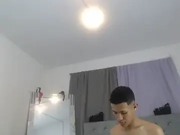 Stripchat Free Porn Cam of PhillipCox