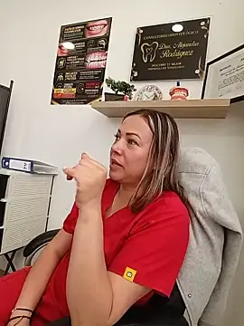 Stripchat Live Sex Cam of _Dentist-Madisson_04