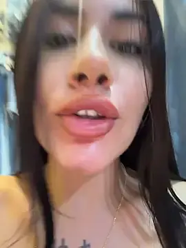 Stripchat Free Porn Cam of clarachanelricek