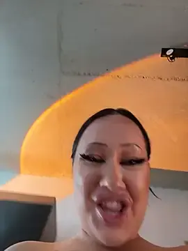 Stripchat Live Sex Cam of BlackLotos