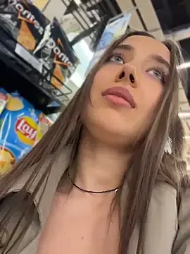 Stripchat Live Sex Cam of ICrazyOneIRL