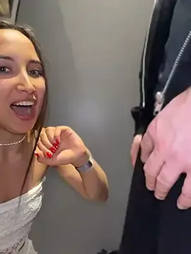 Stripchat Sex Cam of ICrazyOneIRL