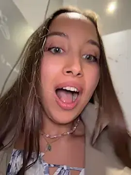 Stripchat Nude Webcam of ICrazyOneIRL