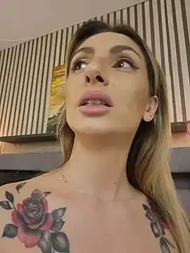 Stripchat Free Porn Cam of SofiaLace