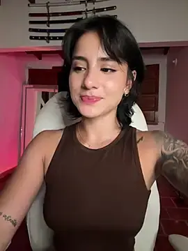 Stripchat Sex Cam of Ale_Lewis